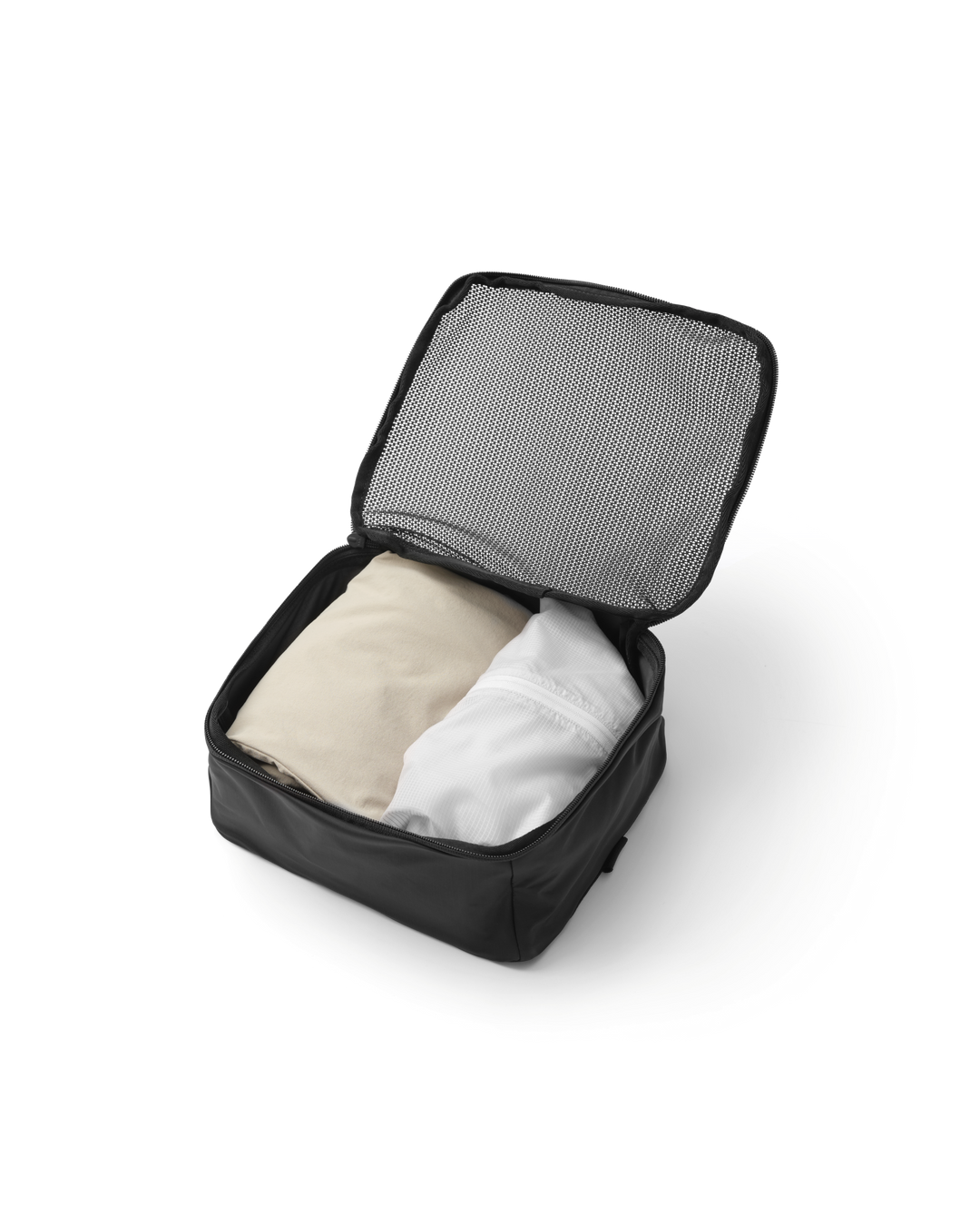 Essential Packing Cube M inside.png