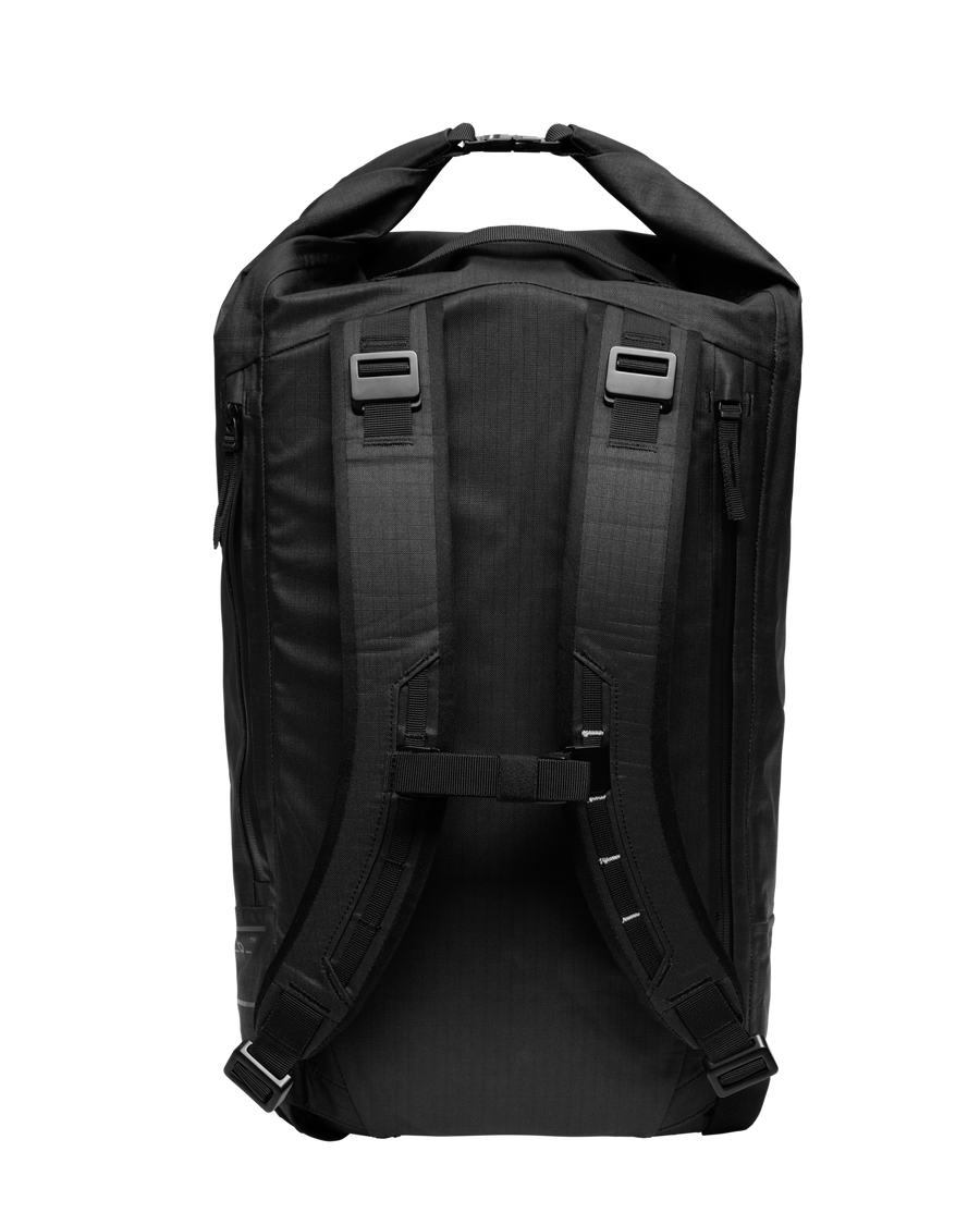 Essential Rolltop 32L-3.png