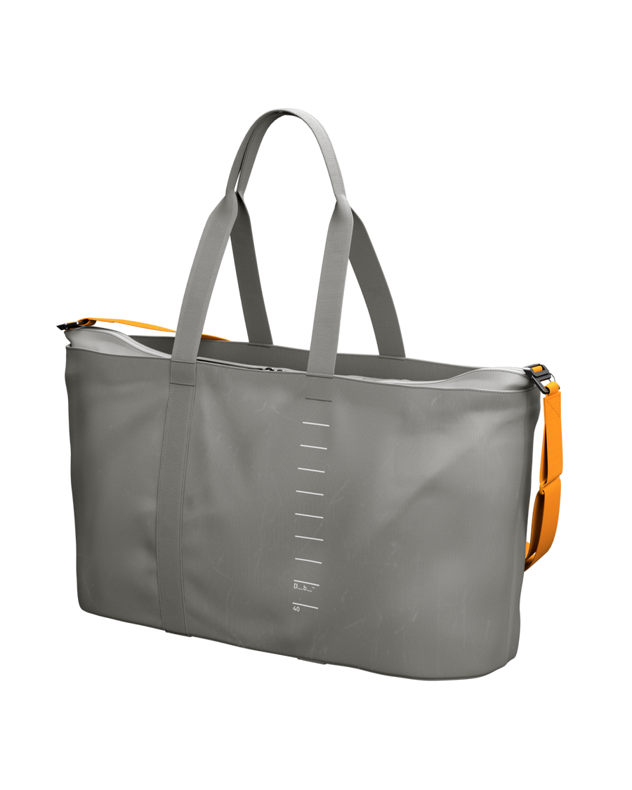 Essential Tote 40L Sand Grey_1.png