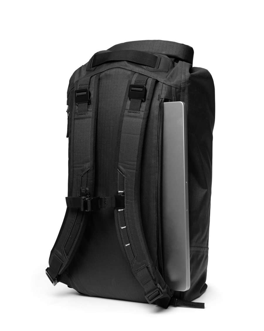 Essential Rolltop Backpack 32L Black Out