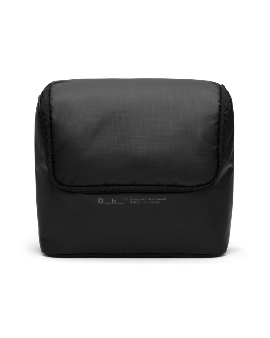 Essential Washbag M Black Out