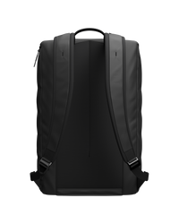 Hugger 15L Black Out044.png