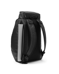 Hugger Backpack 30L Line Cluster04-3.png