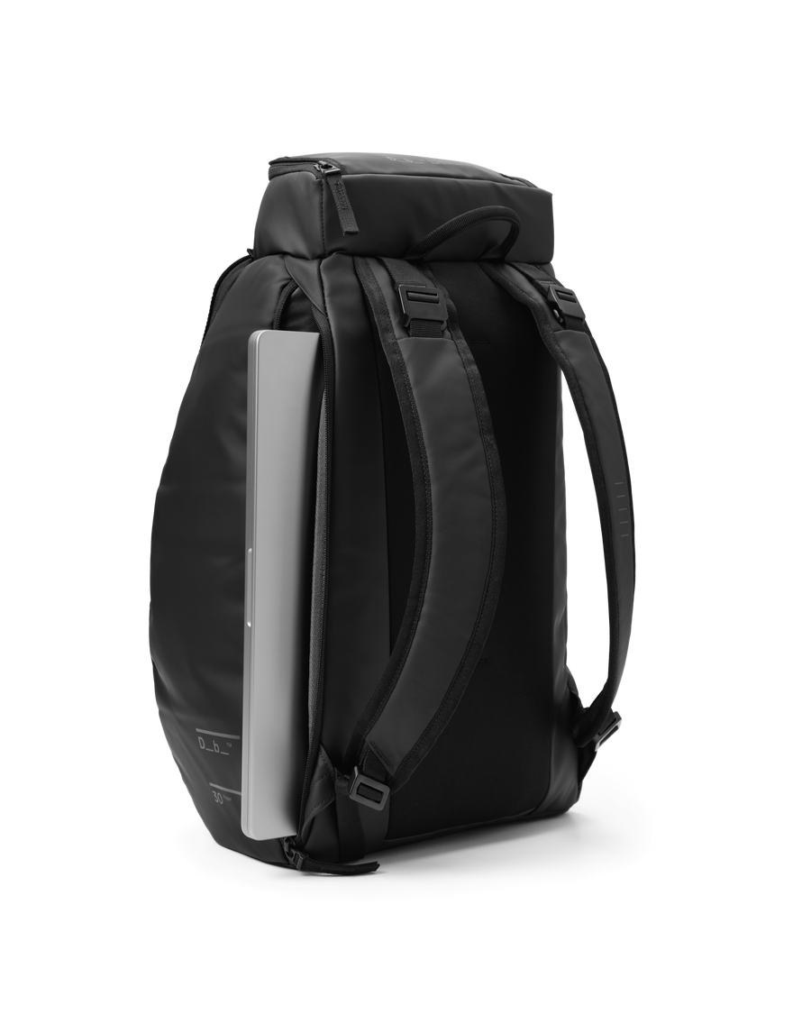 Hugger Backpack 30L Sand Grey-6.png