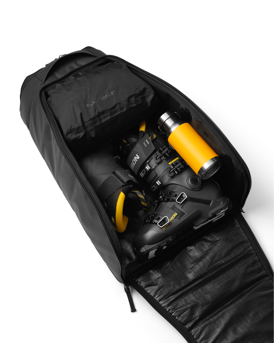 Hugger Bootbag 45L Black Out-8.png