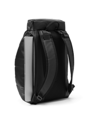 Hugger Backpack 25L Black Out