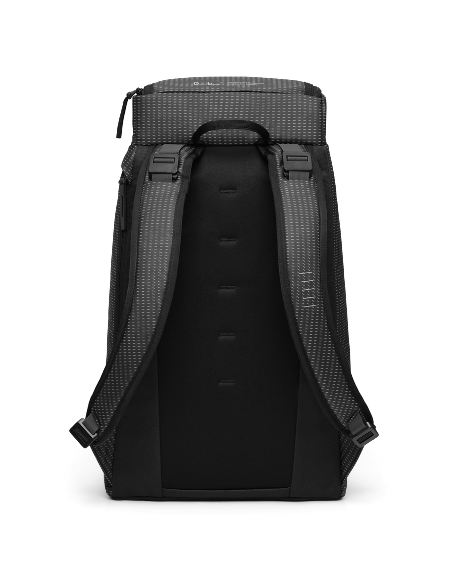 Hugger Backpack 30L Reflective Black