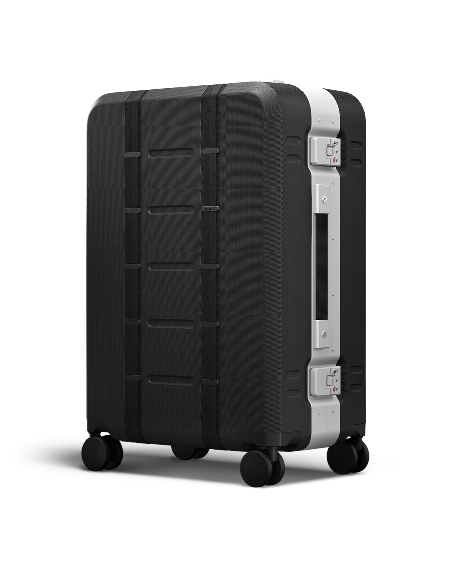 Ramverk Pro Check in luggage medium silver-5.png