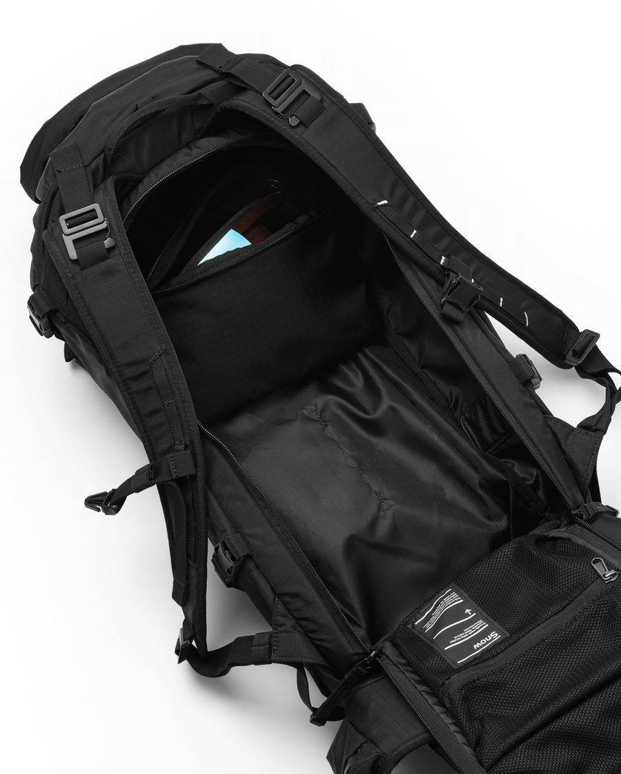 Snow Pro Backpack 32L Beyond Medals_5.png