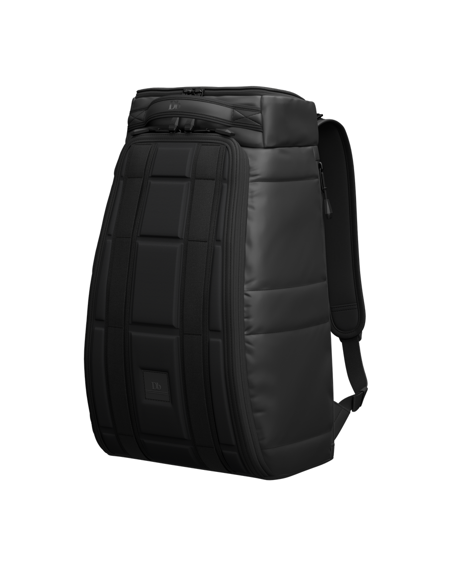 TheStrom20LBackpack_1_21c37e3a-983f-4050-82bc-48d2323d6294.png