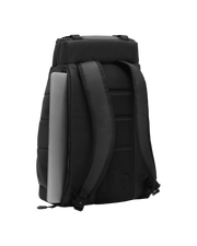 TheStrom25LBackpack-12_1_1_a700a422-1961-4b06-8471-58619cf8054e.png